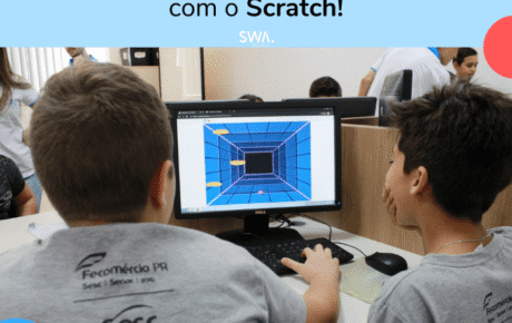 Crianças programando com Scratch!