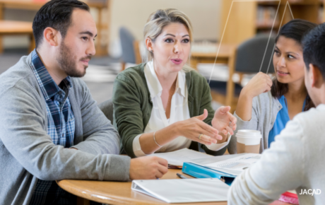 O que é Gestão Escolar e como a tecnologia do JACAD pode transformar sua escola?