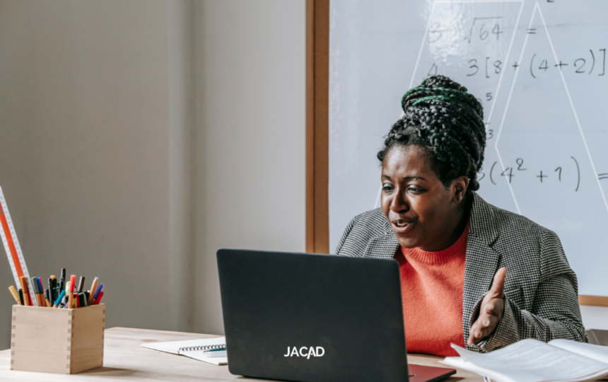 Ensino a Distância (EAD) no Brasil em 2025